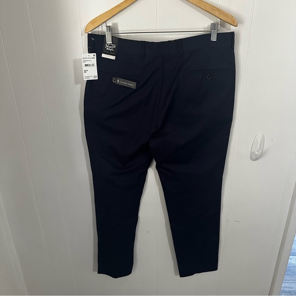 Original Penguin Navy 100% cotton with polyester lining.  34/30 - Picture 2 of 4